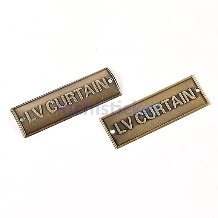 zinc alloy labels (2)